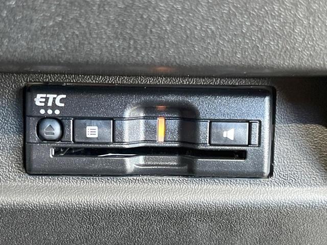 【ＥＴＣ】高速道路の料金所をストレスなく通過！話題のスポットやサービスエリアに多い「スマートＩＣ」利用時は必須のアイテムです。当店でセットアップを実施、ご納車当日からすぐにご利用いただけます！