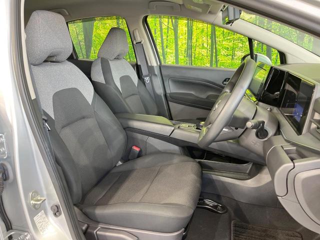 ノート Ｓ　純正９インチＳＤナビ　全周囲カメラ　衝突被害軽減システム　禁煙車　コーナーセンサー　スマートキー　ＬＥＤヘッド　オートハイビーム　オートライト　オートエアコン　Ｂｌｕｅｔｏｏｔｈ　ＣＤ　フルセグ（8枚目）