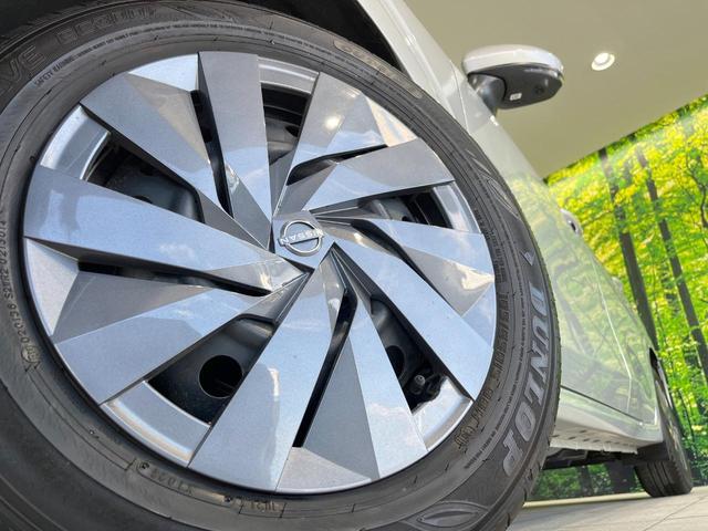 ノート Ｓ　純正９インチＳＤナビ　全周囲カメラ　衝突被害軽減システム　禁煙車　コーナーセンサー　スマートキー　ＬＥＤヘッド　オートハイビーム　オートライト　オートエアコン　Ｂｌｕｅｔｏｏｔｈ　ＣＤ　フルセグ（13枚目）