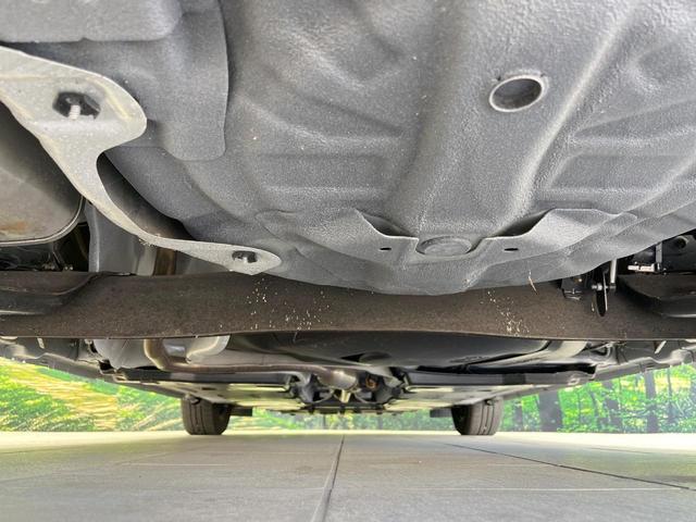 ノート Ｓ　純正９インチＳＤナビ　全周囲カメラ　衝突被害軽減システム　禁煙車　コーナーセンサー　スマートキー　ＬＥＤヘッド　オートハイビーム　オートライト　オートエアコン　Ｂｌｕｅｔｏｏｔｈ　ＣＤ　フルセグ（19枚目）