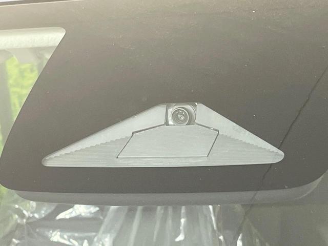 フリード クロスター 登録済未使用車 両側電動ドア 衝突被害軽減システム レーダークルーズ ハーフレザーシート コーナーセンサー スマートキー LEDヘッドライト シートヒーター オートライト オートエアコン(4枚目)