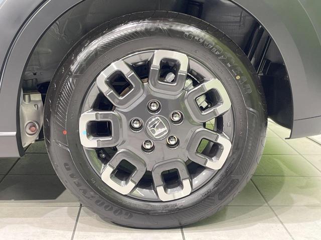 フリード クロスター 登録済未使用車 両側電動ドア 衝突被害軽減システム レーダークルーズ ハーフレザーシート コーナーセンサー スマートキー LEDヘッドライト シートヒーター オートライト オートエアコン(29枚目)