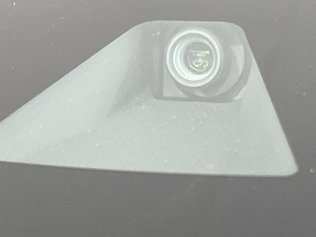 セレナ ハイウェイスターＶ　純正１０インチナビ　両側電動ドア　全周囲カメラ　衝突軽減　レーダークルーズ　ドラレコ　コーナーセンサー　スマートキー　ＬＥＤヘッド　ＥＴＣ　純正１６インチアルミ　オートハイビーム（5枚目）