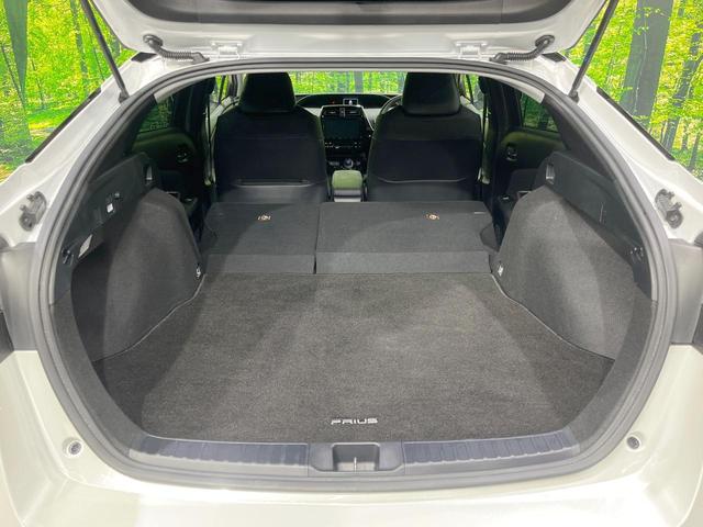 プリウス Ａツーリングセレクション　純正９型ナビ　バックカメラ　衝突被害軽減システム　レーダークルーズ　禁煙車　レザーシート　パワーシート　ドラレコ　コーナーセンサー　スマートキー　ＬＥＤヘッド　ビルトインＥＴＣ（10枚目）