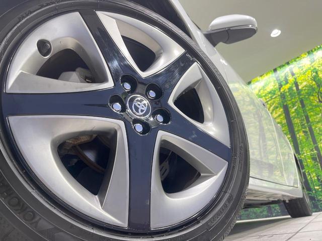 プリウス Ａツーリングセレクション　純正９型ナビ　バックカメラ　衝突被害軽減システム　レーダークルーズ　禁煙車　レザーシート　パワーシート　ドラレコ　コーナーセンサー　スマートキー　ＬＥＤヘッド　ビルトインＥＴＣ（13枚目）