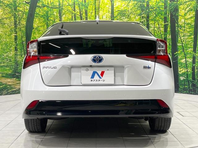 プリウス Ａツーリングセレクション　純正９型ナビ　バックカメラ　衝突被害軽減システム　レーダークルーズ　禁煙車　レザーシート　パワーシート　ドラレコ　コーナーセンサー　スマートキー　ＬＥＤヘッド　ビルトインＥＴＣ（15枚目）
