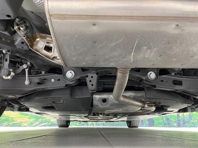 プリウス Ａツーリングセレクション　純正９型ナビ　バックカメラ　衝突被害軽減システム　レーダークルーズ　禁煙車　レザーシート　パワーシート　ドラレコ　コーナーセンサー　スマートキー　ＬＥＤヘッド　ビルトインＥＴＣ（19枚目）