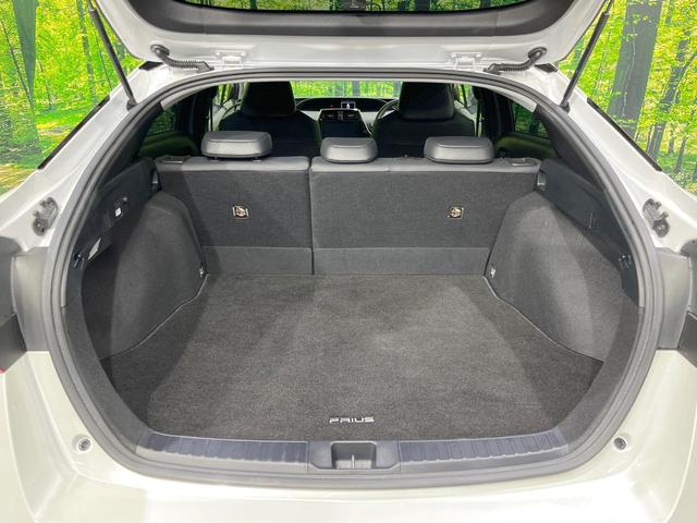 プリウス Ａツーリングセレクション　純正９型ナビ　バックカメラ　衝突被害軽減システム　レーダークルーズ　禁煙車　レザーシート　パワーシート　ドラレコ　コーナーセンサー　スマートキー　ＬＥＤヘッド　ビルトインＥＴＣ（35枚目）