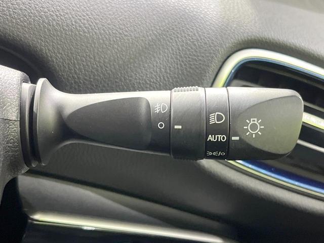 プリウス Ａツーリングセレクション　純正９型ナビ　バックカメラ　衝突被害軽減システム　レーダークルーズ　禁煙車　レザーシート　パワーシート　ドラレコ　コーナーセンサー　スマートキー　ＬＥＤヘッド　ビルトインＥＴＣ（49枚目）