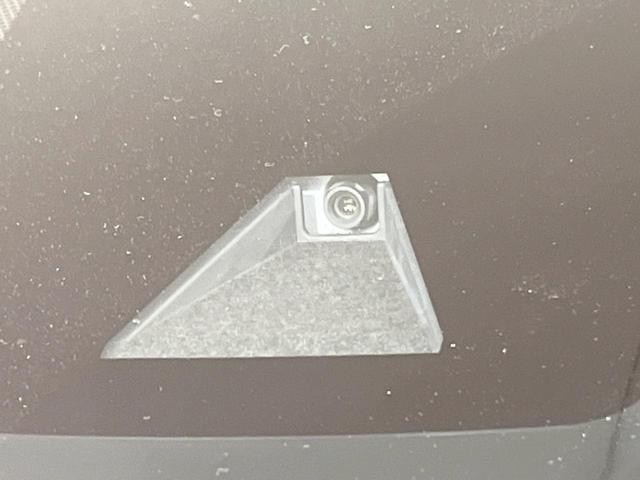 ＲＡＶ４ ハイブリッドＸ　純正８型ＤＡ　バックカメラ　衝突被害軽減システム　レーダークルーズ　禁煙車　ドラレコ　コーナーセンサー　スマートキー　ＬＥＤヘッド　ビルトインＥＴＣ　純正１８インチアルミ（4枚目）