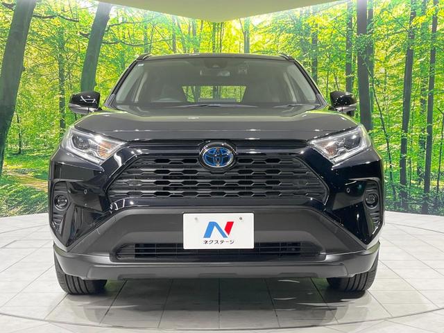 ＲＡＶ４ ハイブリッドＸ　純正８型ＤＡ　バックカメラ　衝突被害軽減システム　レーダークルーズ　禁煙車　ドラレコ　コーナーセンサー　スマートキー　ＬＥＤヘッド　ビルトインＥＴＣ　純正１８インチアルミ（14枚目）