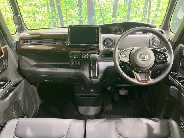 N-BOXカスタム Lターボ 純正8型ナビ 両側電動ドア バックカメラ 衝突被害軽減システム 禁煙車 ドラレコ コーナーセンサー スマートキー LEDヘッド ビルトインETC 純正15インチアルミ オートハイビーム オートライト(2枚目)