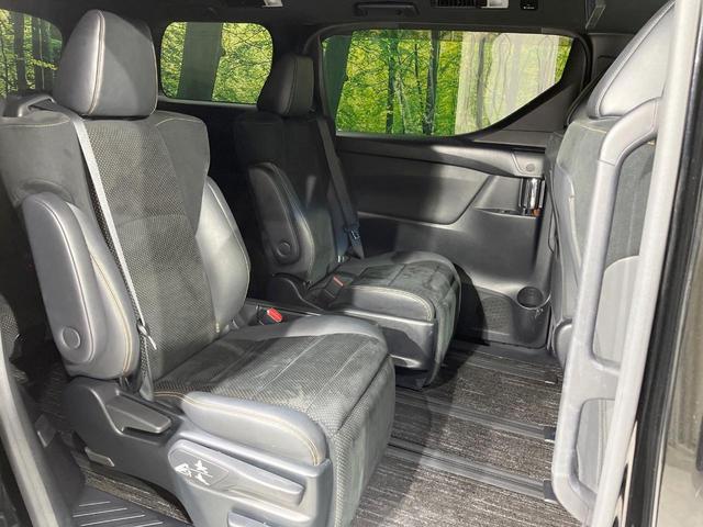 アルファード ２．５Ｓ　タイプゴールド　純正９型ナビ　モデリスタエアロ　両側電動ドア　後席モニター　バックカメラ　１００Ｖ電源　衝突被害軽減システム　レーダークルーズ　禁煙車　ドラレコ　コーナーセンサー　スマートキー　ＬＥＤ（10枚目）