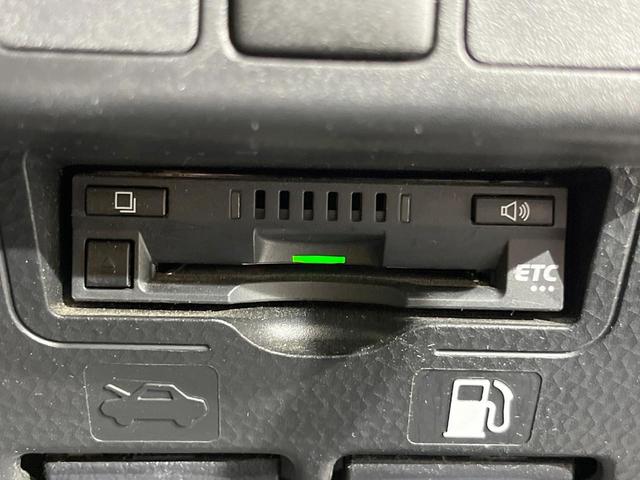 ルーミー Ｘ　電動スライドドア　バックカメラ　衝突被害軽減システム　禁煙車　ドラレコ　コーナーセンサー　スマートキー　ビルトインＥＴＣ　オートライト　ドアバイザー　Ｂｌｕｅｔｏｏｔｈ　アイドリングストップ　ＣＤ（31枚目）