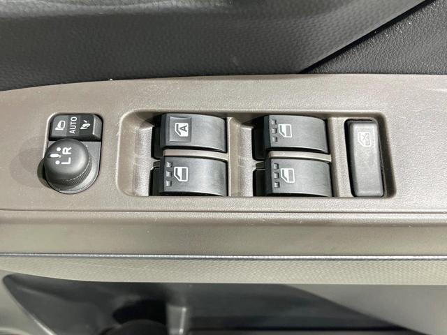 ルーミー Ｘ　電動スライドドア　バックカメラ　衝突被害軽減システム　禁煙車　ドラレコ　コーナーセンサー　スマートキー　ビルトインＥＴＣ　オートライト　ドアバイザー　Ｂｌｕｅｔｏｏｔｈ　アイドリングストップ　ＣＤ（41枚目）