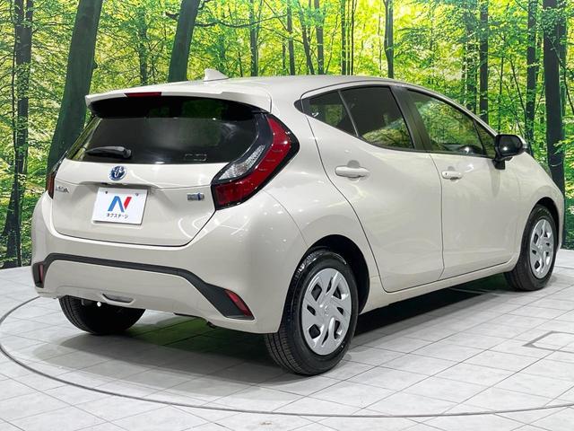 アクア Ｘ　純正ディスプレイオーディオ　バックカメラ　衝突被害軽減システム　レーダークルーズ　禁煙車　ＬＥＤヘッド　ビルトインＥＴＣ　オートハイビーム　オートライト　オートエアコン　Ｂｌｕｅｔｏｏｔｈ（17枚目）