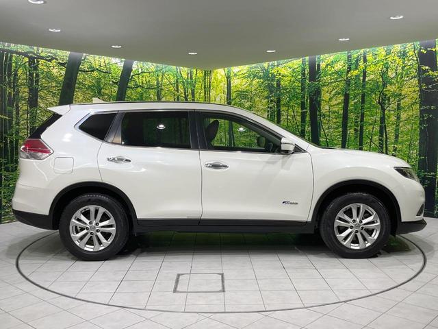 エクストレイル ２０Ｘ　ハイブリッド　エマージェンシーブレーキＰ　全周囲カメラ　衝突被害軽減システム　禁煙車　電動リアゲート　ドラレコ　スマートキー　ＬＥＤヘッド　ビルトインＥＴＣ　クルコン　純正１７インチアルミ　車線逸脱警報　オートライト（27枚目）