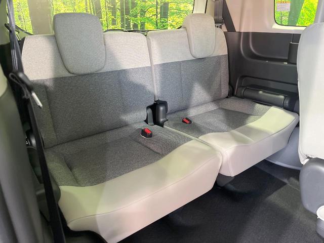 フリード エアー EX 登録済未使用車 衝突被害軽減システム コーナーセンサー スマートキー LEDヘッド 純正15インチアルミ オートハイビーム オートライト オートエアコン(11枚目)