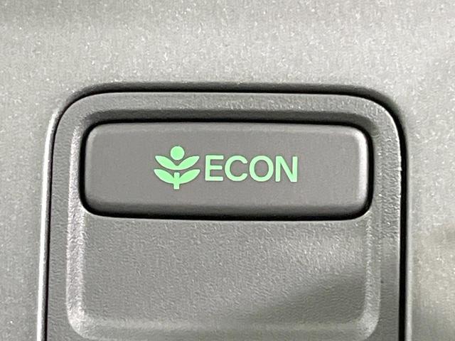 フリード エアー EX 登録済未使用車 衝突被害軽減システム コーナーセンサー スマートキー LEDヘッド 純正15インチアルミ オートハイビーム オートライト オートエアコン(26枚目)