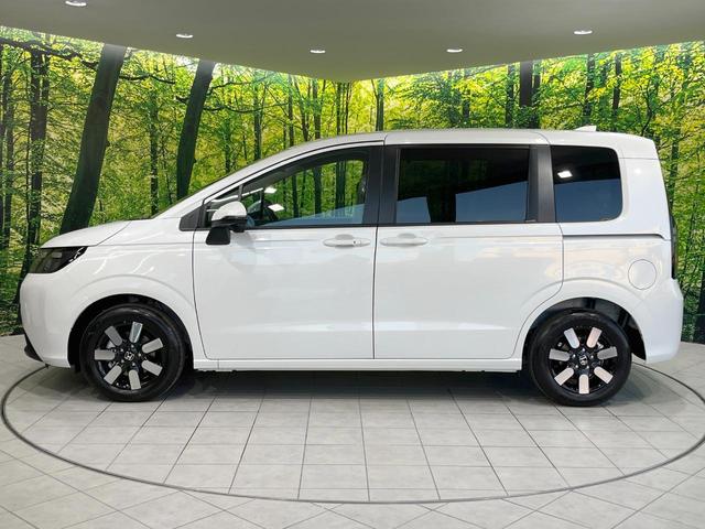 フリード エアー EX 登録済未使用車 衝突被害軽減システム コーナーセンサー スマートキー LEDヘッド 純正15インチアルミ オートハイビーム オートライト オートエアコン(40枚目)