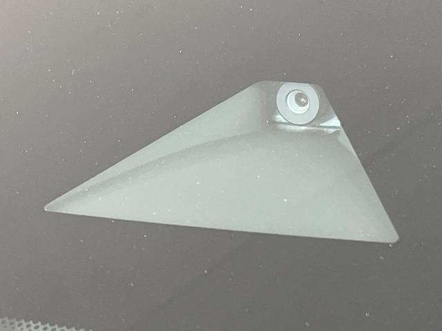 ノート X SDナビ バックカメラ 衝突軽減 禁煙車 ドラレコ コーナーセンサー スマートキー LEDヘッド ビルトインETC オートハイビーム オートライト オートエアコン Bluetooth(3枚目)