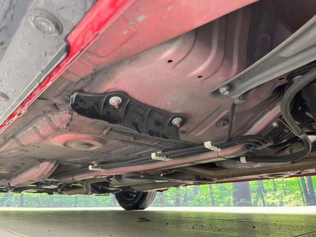 ヴィッツ ジュエラ　純正ＳＤナビ　バックカメラ　衝突被害軽減システム　禁煙車　ドラレコ　ＨＩＤヘッド　ビルトインＥＴＣ　オートエアコン　Ｂｌｕｅｔｏｏｔｈ　ＣＤ　地デジ（21枚目）