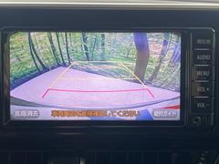 【バックカメラ】駐車時に後方がリアルタイム映像で確認できます。大型商業施設や立体駐車場での駐車時や、夜間のバック時に大活躍！運転スキルに関わらず、今や必須となった装備のひとつです！ 4