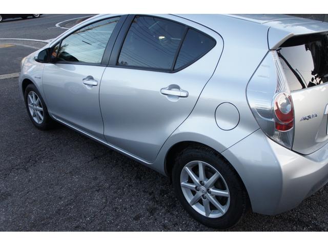 アクア S 前後ドライブレコーダー ナビ フルセグTV バックカメラ Bluetooth DVD ETC プッシュスタート 保証1年付き スマートキー アルミホイール(27枚目)