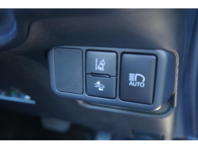 アクア Ｘ－アーバン　セーフティセンス　前後ドライブレコーダー　ナビ　フルセグＴＶ　バックカメラ　Ｂｌｕｅｔｏｏｔｈ　ＥＴＣ　保証１年付き　プッシュスタート　アルミホイール（4枚目）