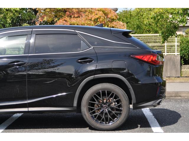 ＲＸ ＲＸ２００ｔ　バージョンＬ　ブラックレザーシート／社外２０インチアルミホイール／前後シートヒータ／フロントシートベンチレーション／リアパワーシート／ヘッドアップディスプレイ／３６０°カメラ／ステアリングヒーター／パワーバックドア（16枚目）