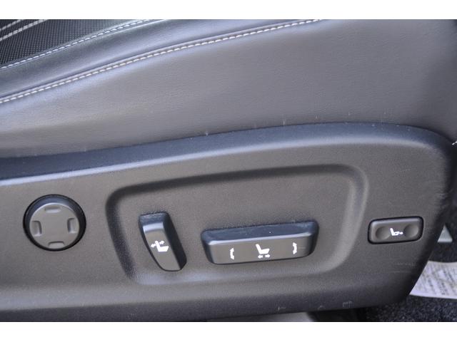 ＲＸ ＲＸ２００ｔ　バージョンＬ　ブラックレザーシート／社外２０インチアルミホイール／前後シートヒータ／フロントシートベンチレーション／リアパワーシート／ヘッドアップディスプレイ／３６０°カメラ／ステアリングヒーター／パワーバックドア（42枚目）