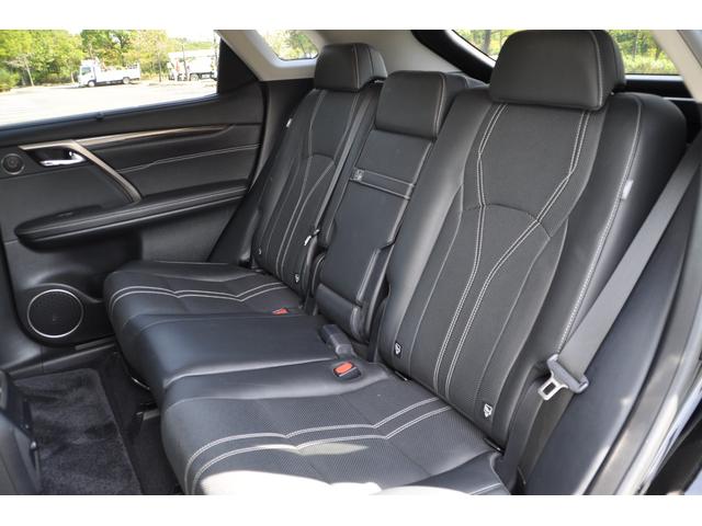 ＲＸ ＲＸ２００ｔ　バージョンＬ　ブラックレザーシート／社外２０インチアルミホイール／前後シートヒータ／フロントシートベンチレーション／リアパワーシート／ヘッドアップディスプレイ／３６０°カメラ／ステアリングヒーター／パワーバックドア（68枚目）