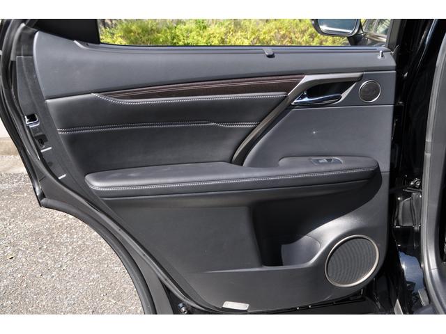 ＲＸ ＲＸ２００ｔ　バージョンＬ　ブラックレザーシート／社外２０インチアルミホイール／前後シートヒータ／フロントシートベンチレーション／リアパワーシート／ヘッドアップディスプレイ／３６０°カメラ／ステアリングヒーター／パワーバックドア（69枚目）