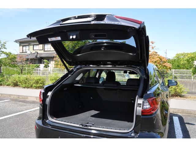 ＲＸ ＲＸ２００ｔ　バージョンＬ　ブラックレザーシート／社外２０インチアルミホイール／前後シートヒータ／フロントシートベンチレーション／リアパワーシート／ヘッドアップディスプレイ／３６０°カメラ／ステアリングヒーター／パワーバックドア（70枚目）