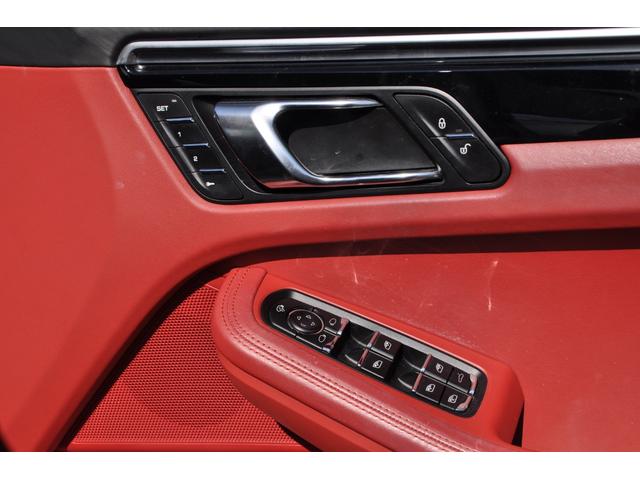 マカン マカンS レッドレザーシート/純正21インチアルミホイール/ナビ/TV/ETC/パワーバックドア/バックカメラ/サイドカメラ/シートヒーター(36枚目)