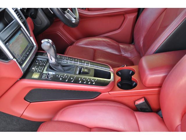 マカン マカンS レッドレザーシート/純正21インチアルミホイール/ナビ/TV/ETC/パワーバックドア/バックカメラ/サイドカメラ/シートヒーター(74枚目)