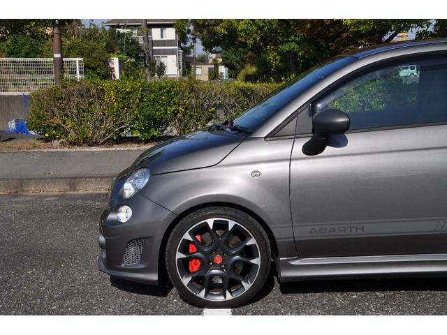 アバルト595 コンペティツィオーネ 5速マニュアル、レコードモンツァマフラー、純正17インチAW、レッドブレーキキャリパー、HIDヘッドライト、ETC、ドアバイザー、前後フォグランプ、ステアリングリモコン、キーレス(15枚目)
