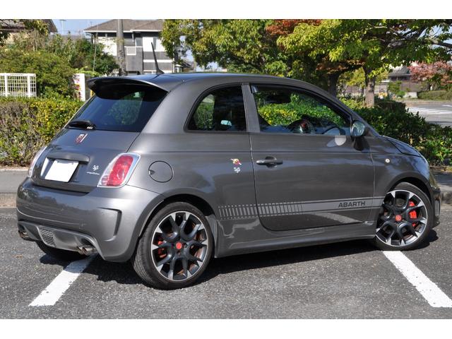 アバルト595 コンペティツィオーネ 5速マニュアル、レコードモンツァマフラー、純正17インチAW、レッドブレーキキャリパー、HIDヘッドライト、ETC、ドアバイザー、前後フォグランプ、ステアリングリモコン、キーレス(26枚目)