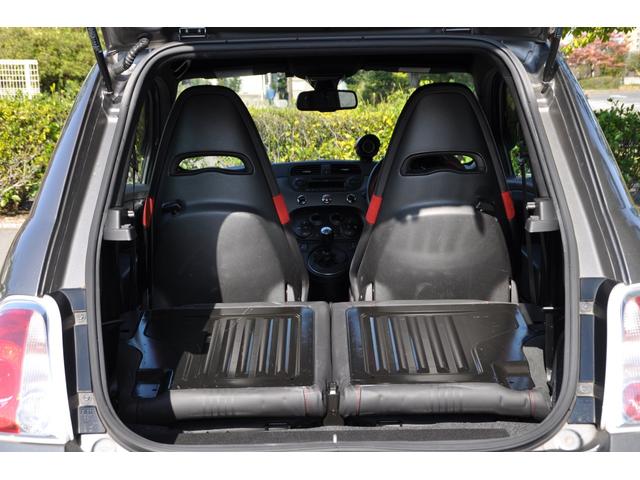 アバルト595 コンペティツィオーネ 5速マニュアル、レコードモンツァマフラー、純正17インチAW、レッドブレーキキャリパー、HIDヘッドライト、ETC、ドアバイザー、前後フォグランプ、ステアリングリモコン、キーレス(52枚目)