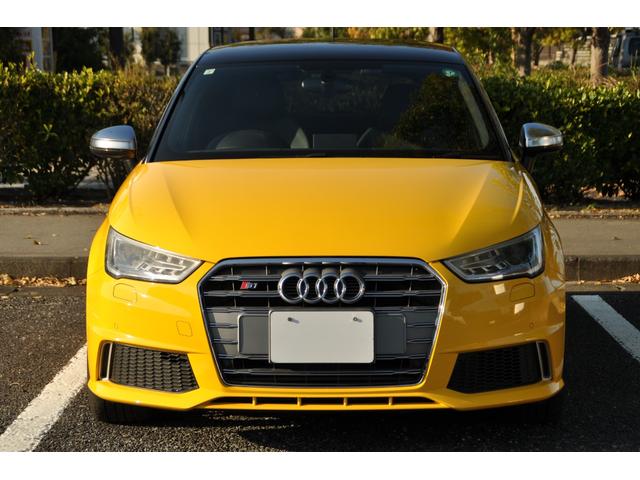 S1スポーツバック ベースグレード 6速マニュアル ハーフレザーシート BOSEサウンド レッドブレーキキャリパー 純正ナビ 地デジTV HIDヘッドライト ハーフレザーシート パークセンター ETC(2枚目)