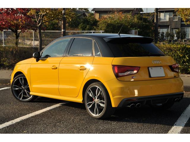 S1スポーツバック ベースグレード 6速マニュアル ハーフレザーシート BOSEサウンド レッドブレーキキャリパー 純正ナビ 地デジTV HIDヘッドライト ハーフレザーシート パークセンター ETC(20枚目)