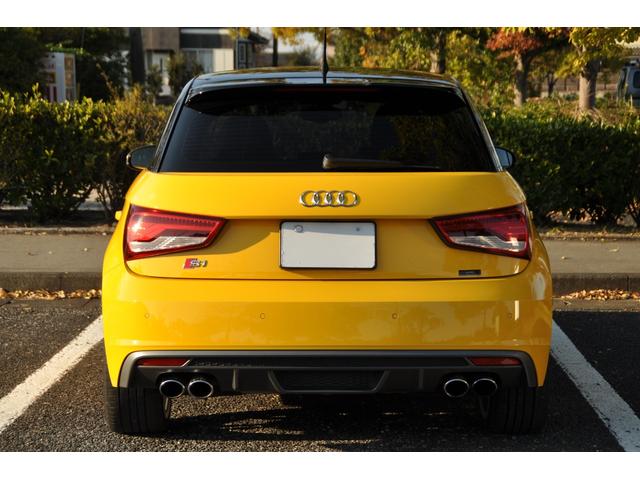 S1スポーツバック ベースグレード 6速マニュアル ハーフレザーシート BOSEサウンド レッドブレーキキャリパー 純正ナビ 地デジTV HIDヘッドライト ハーフレザーシート パークセンター ETC(22枚目)