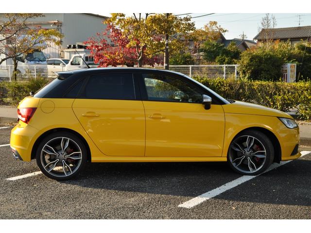 S1スポーツバック ベースグレード 6速マニュアル ハーフレザーシート BOSEサウンド レッドブレーキキャリパー 純正ナビ 地デジTV HIDヘッドライト ハーフレザーシート パークセンター ETC(26枚目)