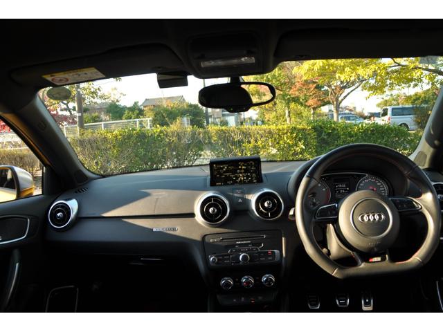 S1スポーツバック ベースグレード 6速マニュアル ハーフレザーシート BOSEサウンド レッドブレーキキャリパー 純正ナビ 地デジTV HIDヘッドライト ハーフレザーシート パークセンター ETC(35枚目)