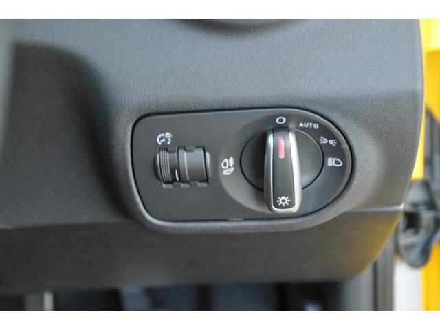 S1スポーツバック ベースグレード 6速マニュアル ハーフレザーシート BOSEサウンド レッドブレーキキャリパー 純正ナビ 地デジTV HIDヘッドライト ハーフレザーシート パークセンター ETC(42枚目)