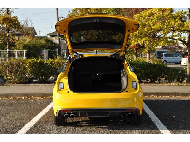 S1スポーツバック ベースグレード 6速マニュアル ハーフレザーシート BOSEサウンド レッドブレーキキャリパー 純正ナビ 地デジTV HIDヘッドライト ハーフレザーシート パークセンター ETC(57枚目)