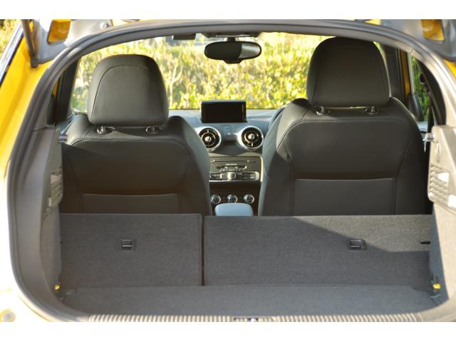 S1スポーツバック ベースグレード 6速マニュアル ハーフレザーシート BOSEサウンド レッドブレーキキャリパー 純正ナビ 地デジTV HIDヘッドライト ハーフレザーシート パークセンター ETC(59枚目)