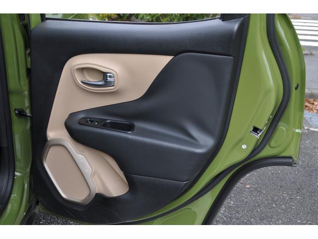 ジープ・レネゲード リミテッド　特別仕様車／８０台限定車／ジャングルグリーン／カロッツェリアナビ／ＴＶ／バックカメラ／パワーシート／シートヒーター／ハンドルヒーター／スペアキーレス（68枚目）
