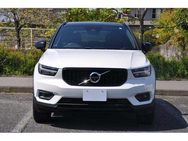 ＸＣ４０ Ｔ４　ＡＷＤ　Ｒデザイン　純正１９インチアルミホイール／純正ナビ／フルセグＴＶ／Ｂｌｕｅｔｏｏｔｈ／バックカメラ／全周囲カメラ／パワーシート／シートヒーター／ＬＥＤヘッドライト（6枚目）