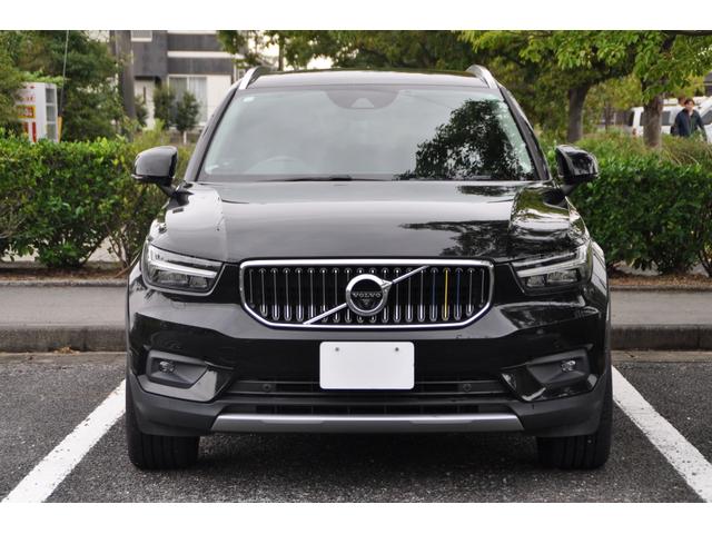 ＸＣ４０ Ｔ４　ＡＷＤ　インスクリプション　ブラックレザーシート／３６０°カメラ／Ｈａｒｍａｎｋａｒｄｏｎ／純正ナビ／フルセグＴＶ／ＡｐｐｌｅＣａｒＰｌａｙ／クルーズコントロール／シートヒーター／ステアリングヒーター／パワーバックドア／（11枚目）
